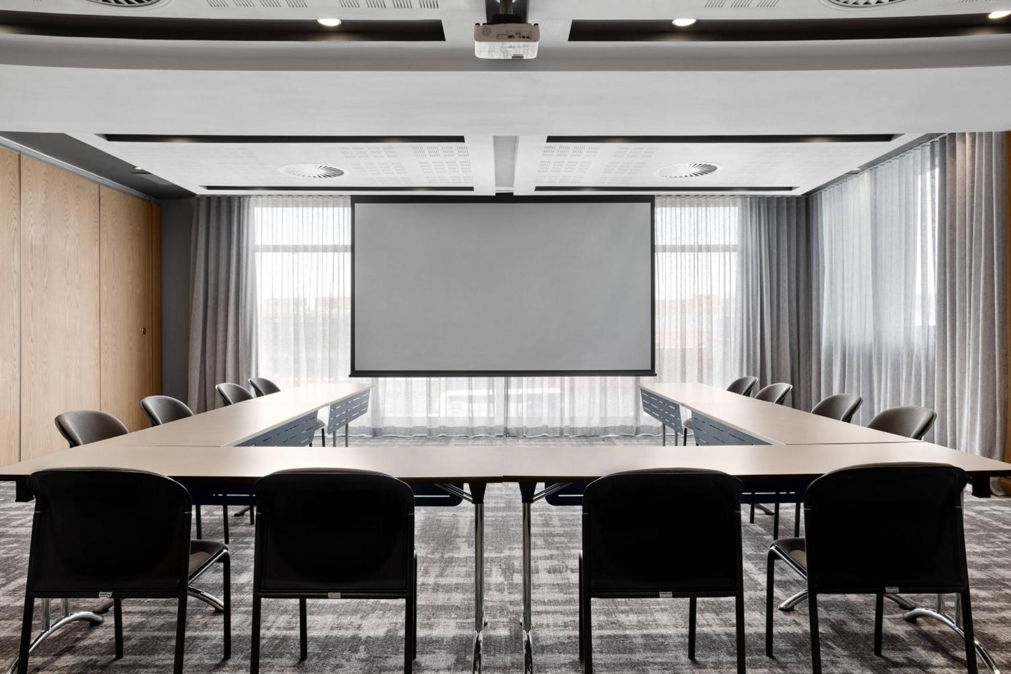 Hotel Ac By Marriott Waterfront 4*