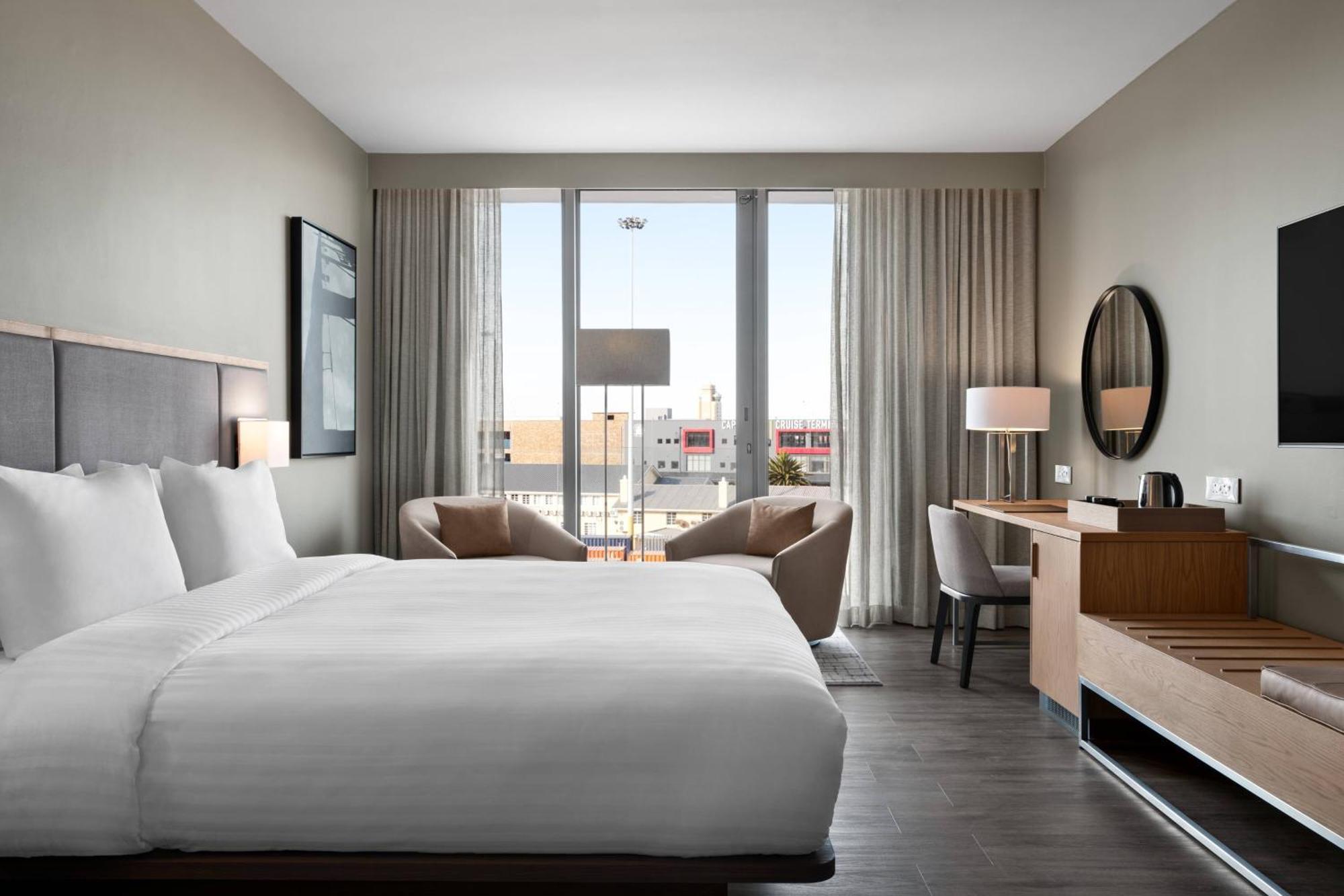 Ac By Marriott Waterfront Hotel