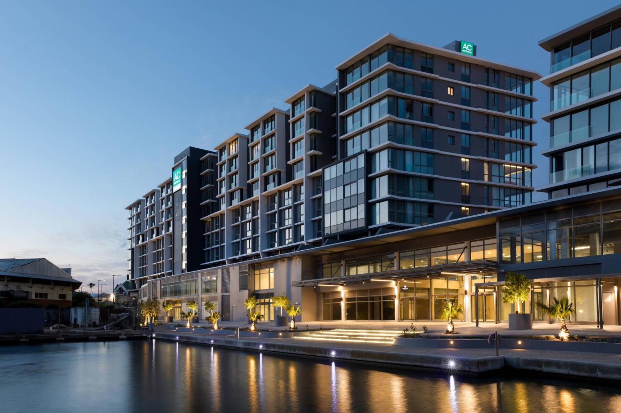 Hotel Ac By Marriott Waterfront 4*